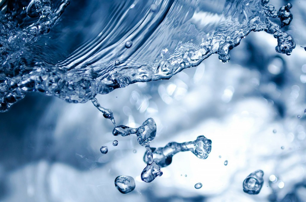 3D-Tapete in Wasseroptik